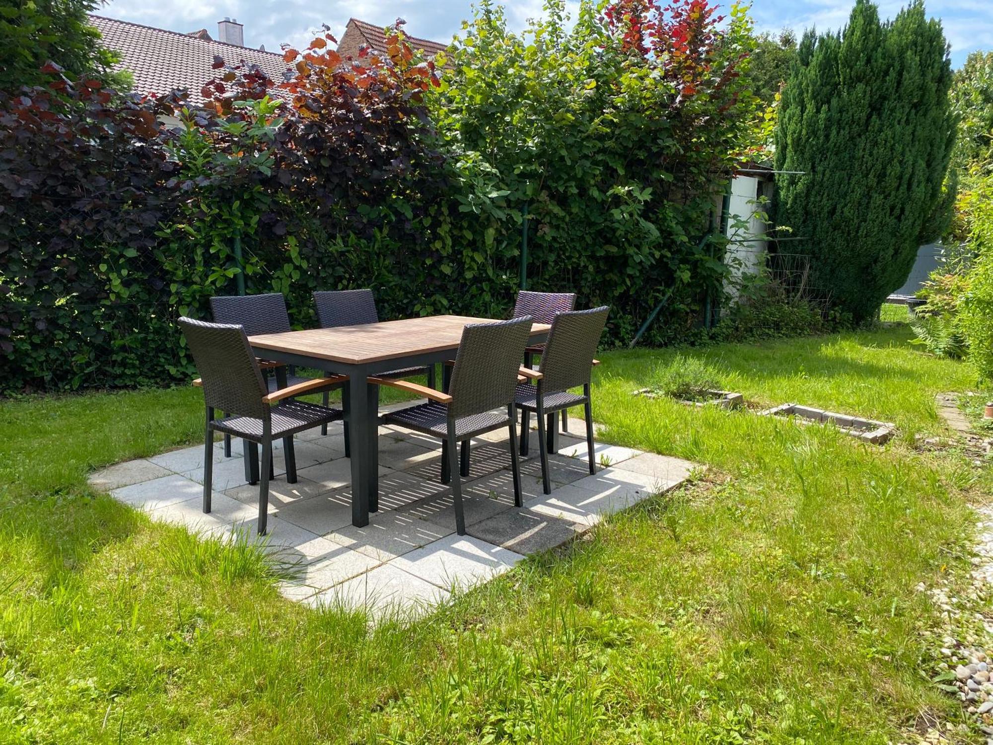 Stadtrand Oase Karlsruhe Mit Balkon Luaran gambar