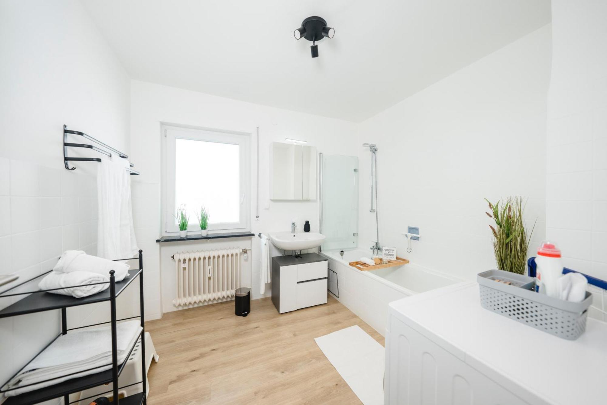 Stadtrand Oase Karlsruhe Mit Balkon Luaran gambar