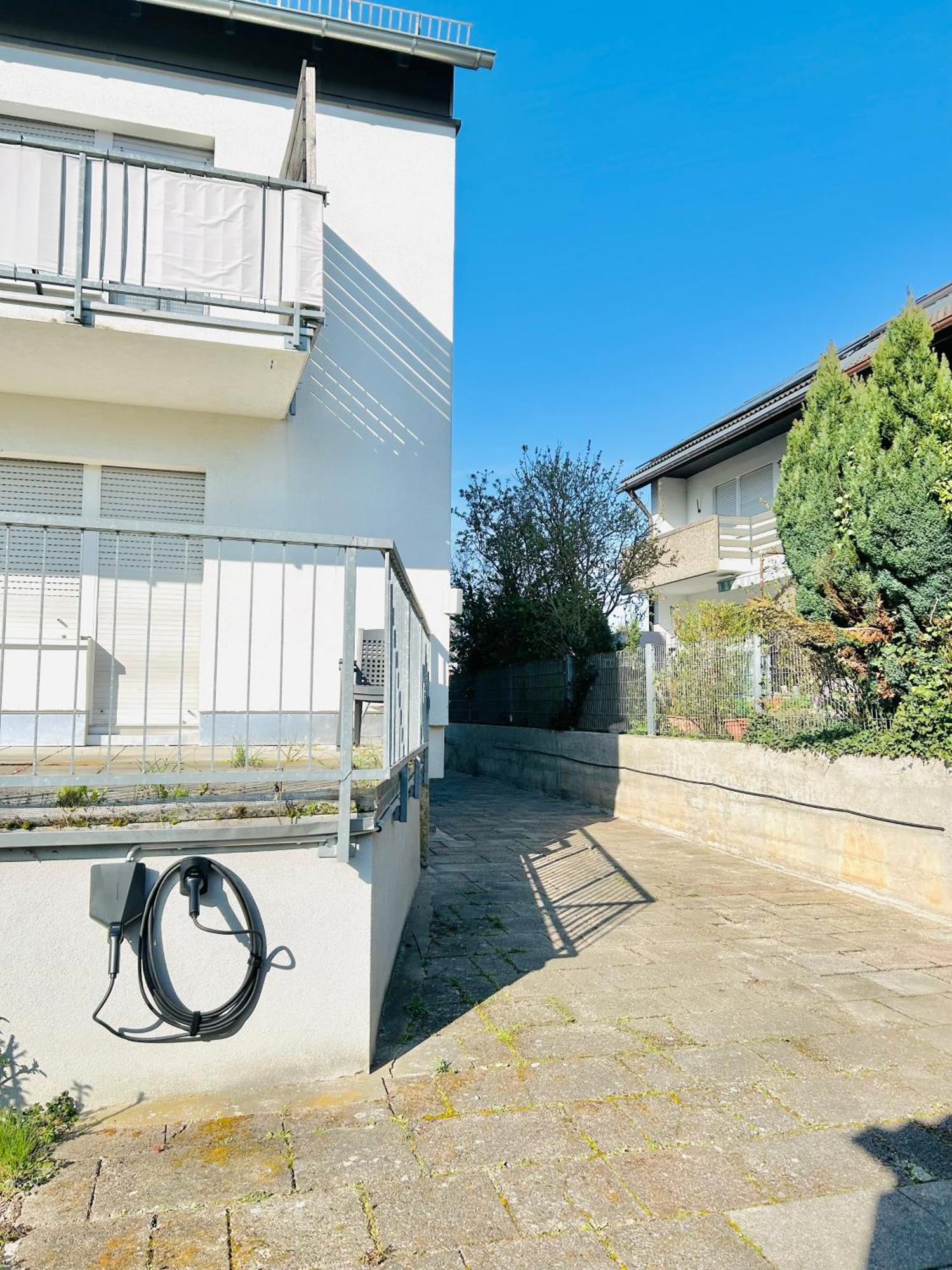 Stadtrand Oase Karlsruhe Mit Balkon Luaran gambar